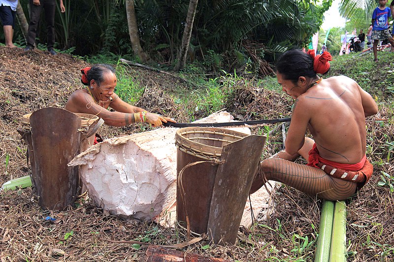 tribu isla Mentawai sumatra indonesia