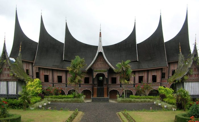 minangkabau house