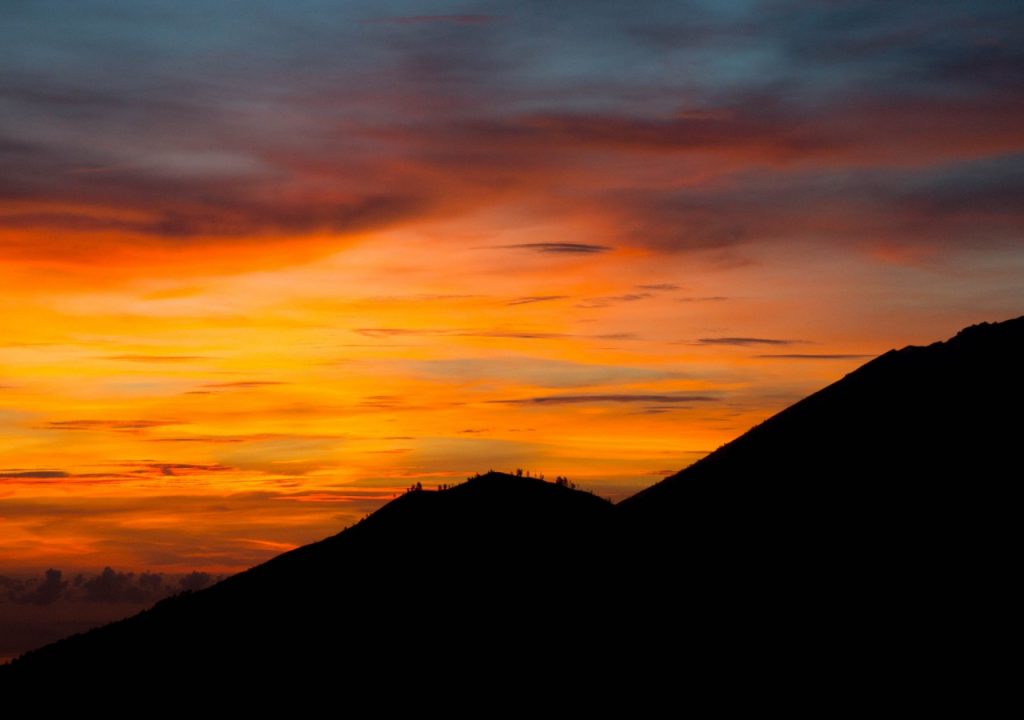 volcán batur trekking amanecer volcán Bali