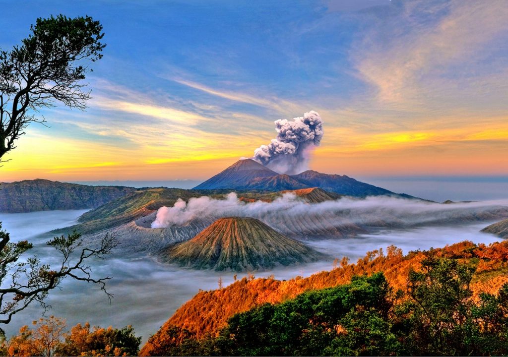 java indonesia tourist attractions