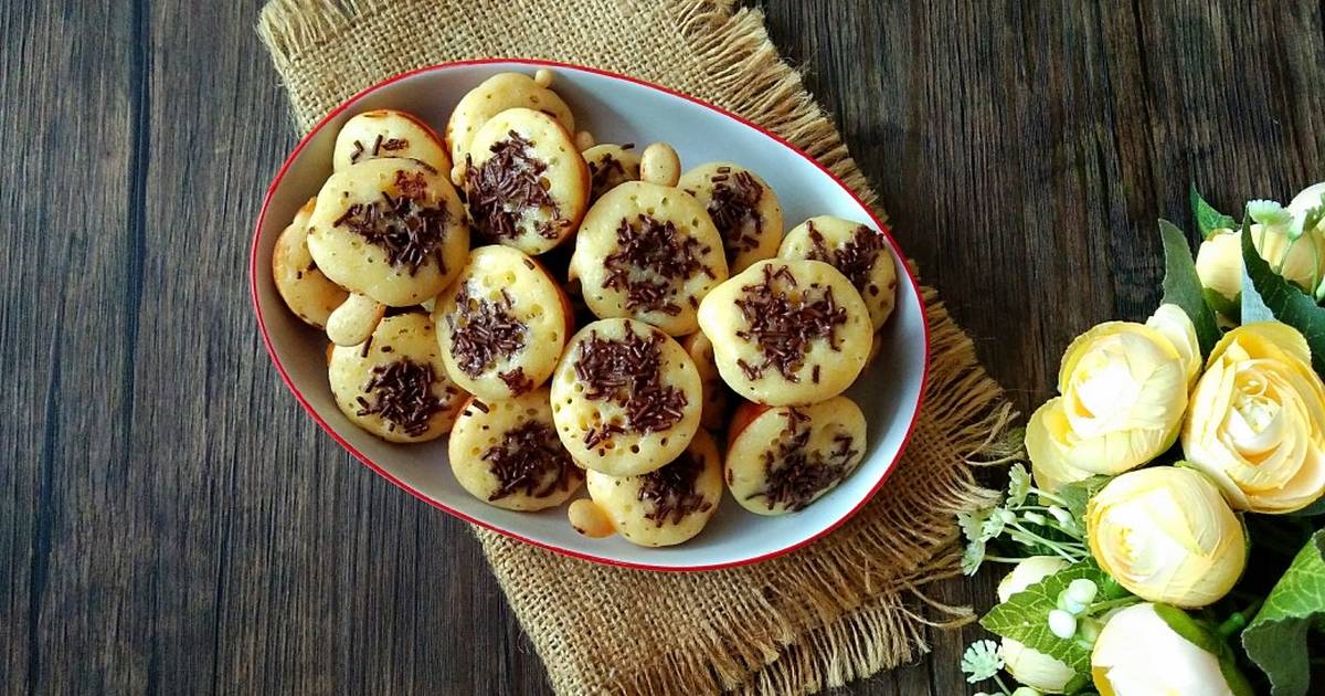 Traditional Indonesian food: kue cubit