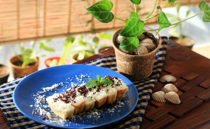 Traditional Indonesian food: Kue Pancong