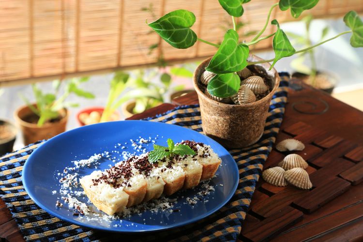 Traditional Indonesian food: Kue Pancong