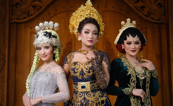 Traditional Indonesian Clothing Guide