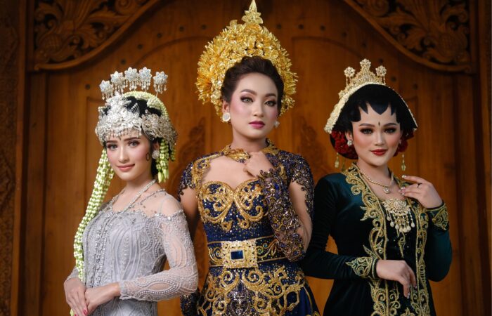 Traditional Indonesian Clothing Guide