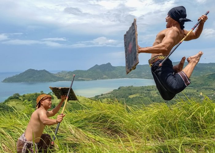 Danza tradicional de la Isla de Flores, vive la ceremonia Caci del pueblo Manggarai