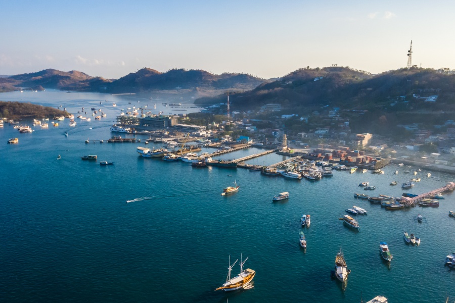 Tour panorámico por Labuan Bajo Cuevasmiradores y vistas inolvidables