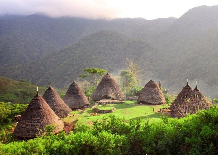 Waerebo Village & Nuca Molas Island